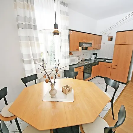 Minna - Ferienwohnung 04 Goehren (Ruegen)